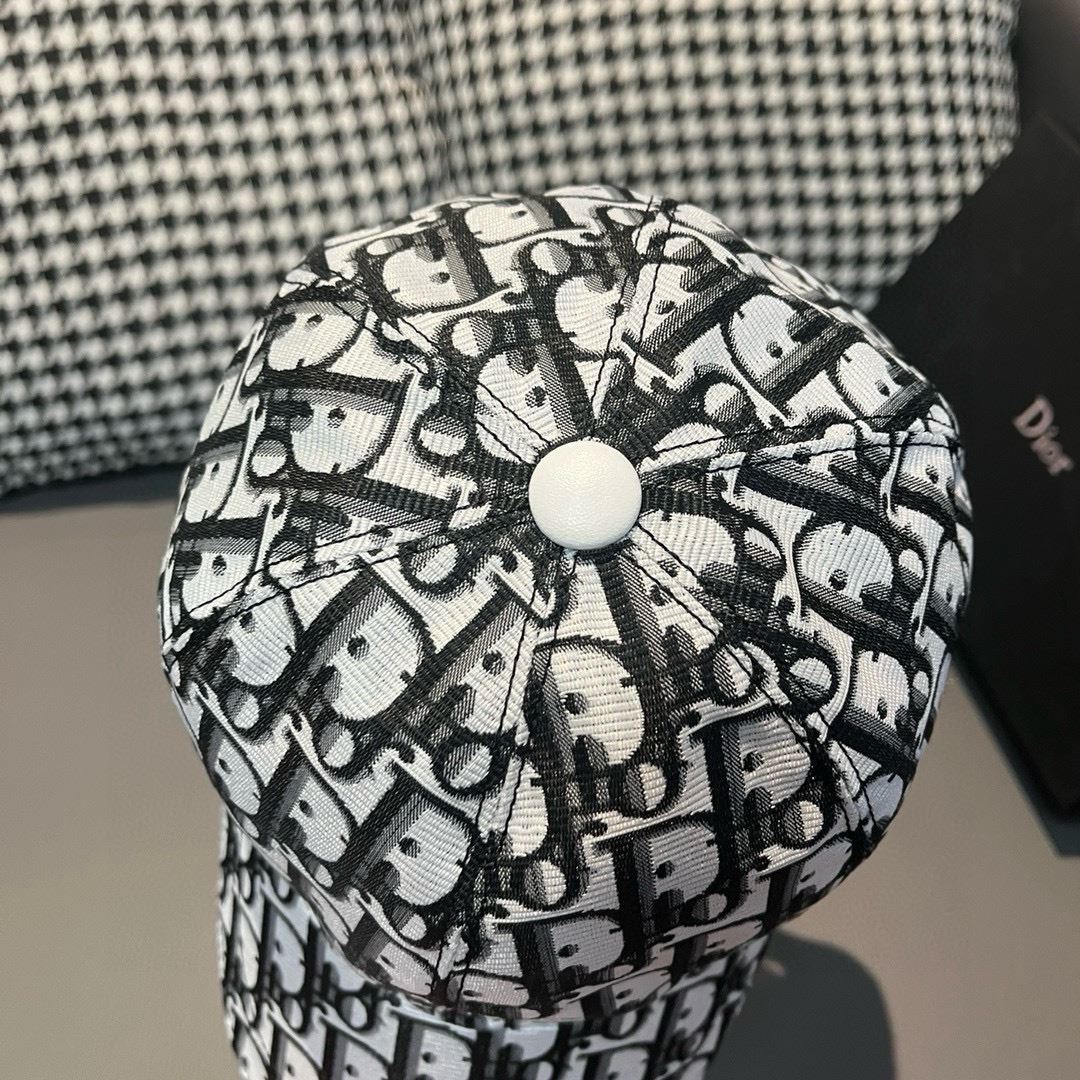 Christian Dior Caps